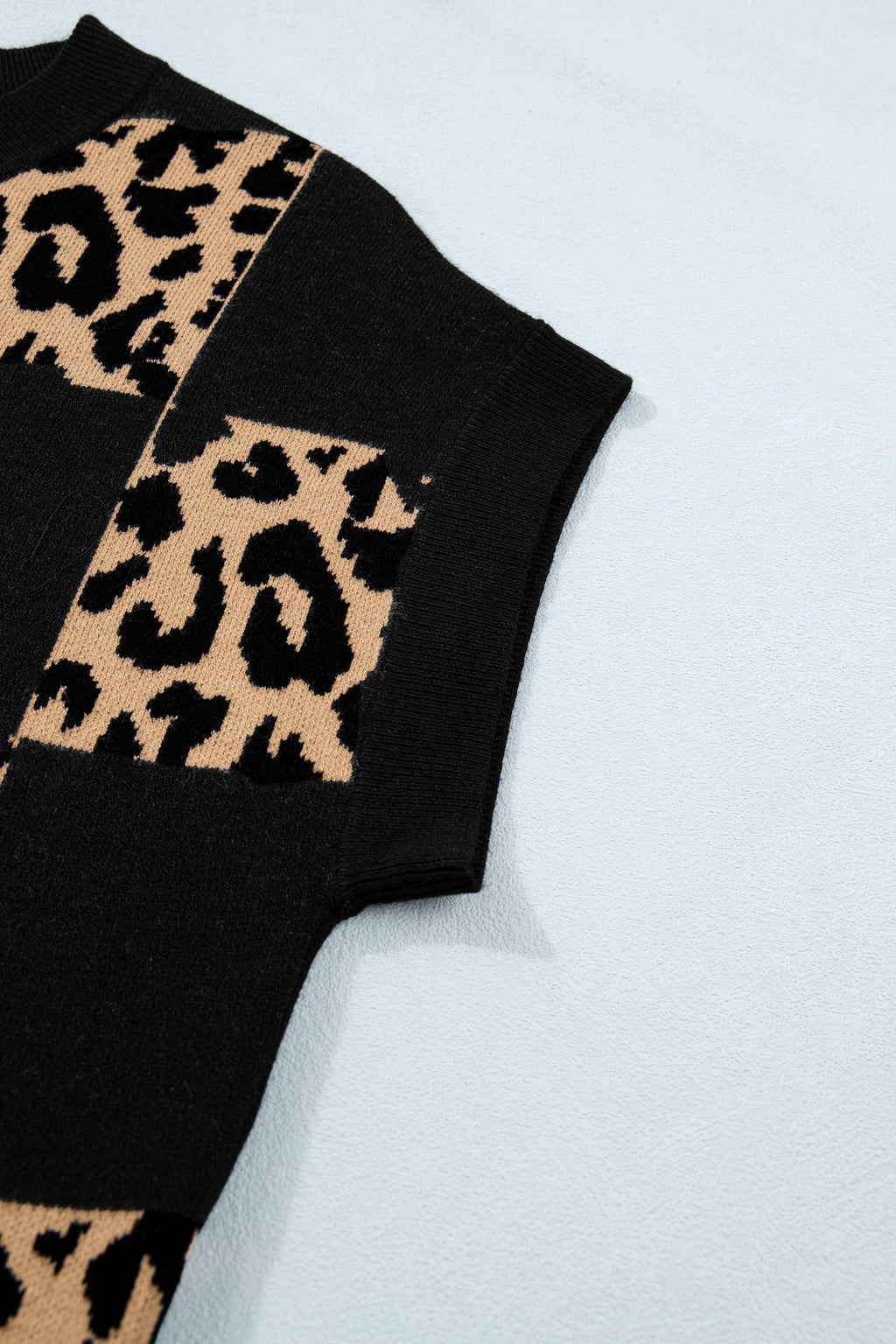 Red Leopard Checkerboard Short Sleeve Knit Sweater